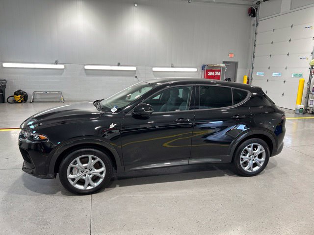 Used 2024 Dodge Hornet R/T Plus w/ Tech Pack Plus w/o Parking AWD/4WD image 2