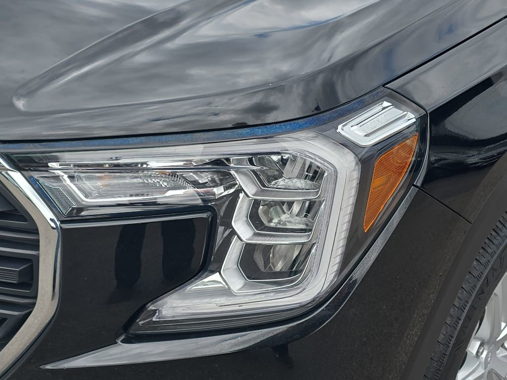 Certified 2023 GMC Terrain SLE w/ Driver Convenience Package AWD/4WD image 32