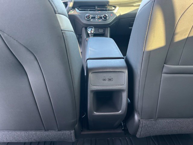 Used 2025 Buick Envista Preferred w/ Convenience I Package FWD image 14
