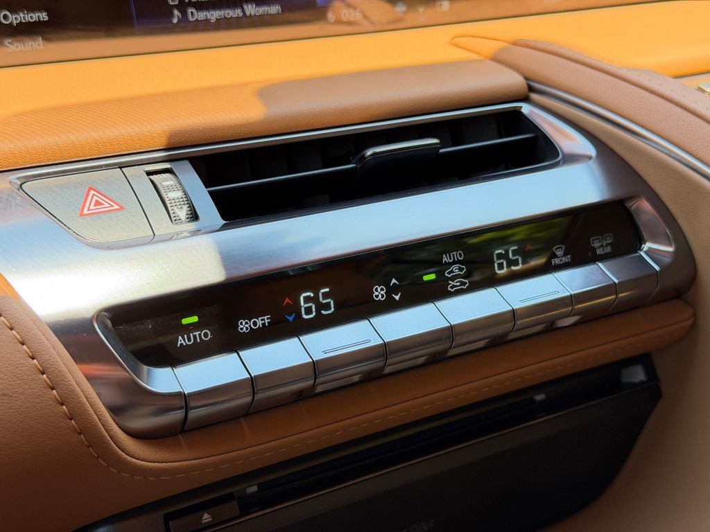 Used 2023 Lexus LC 500 Convertible w/ Touring Package RWD image 24