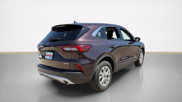 Used 2023 Ford Escape Active w/ Tech Pack #2 AWD/4WD image 3
