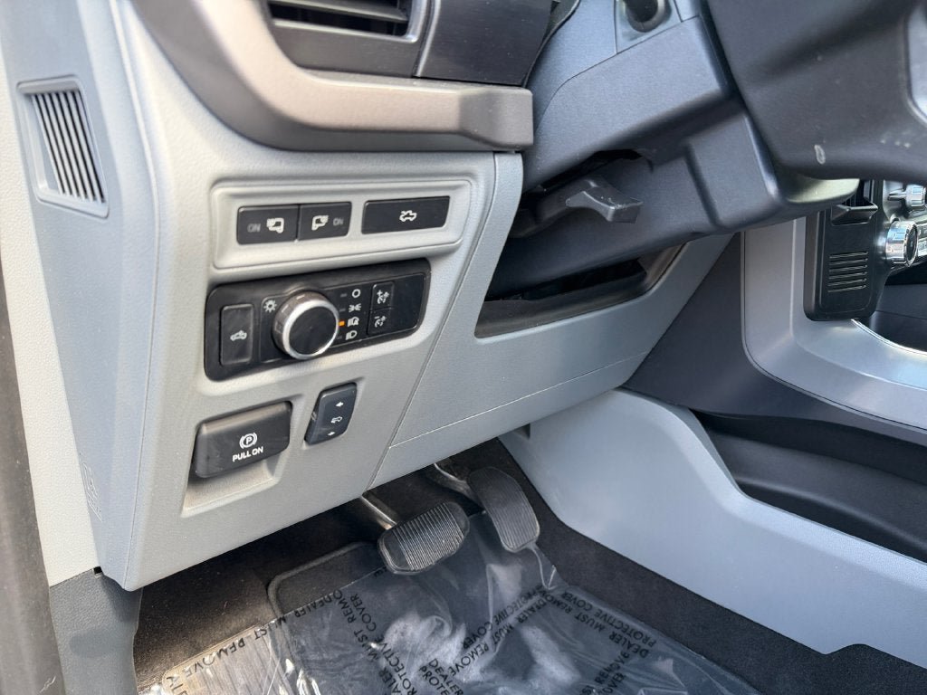 Used 2024 Ford F150 Lightning XLT AWD/4WD image 20