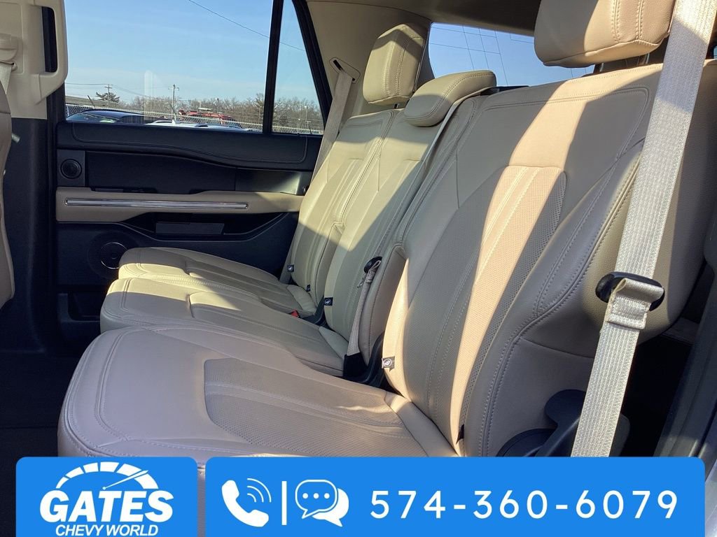 Used 2024 Ford Expedition Limited AWD/4WD image 16