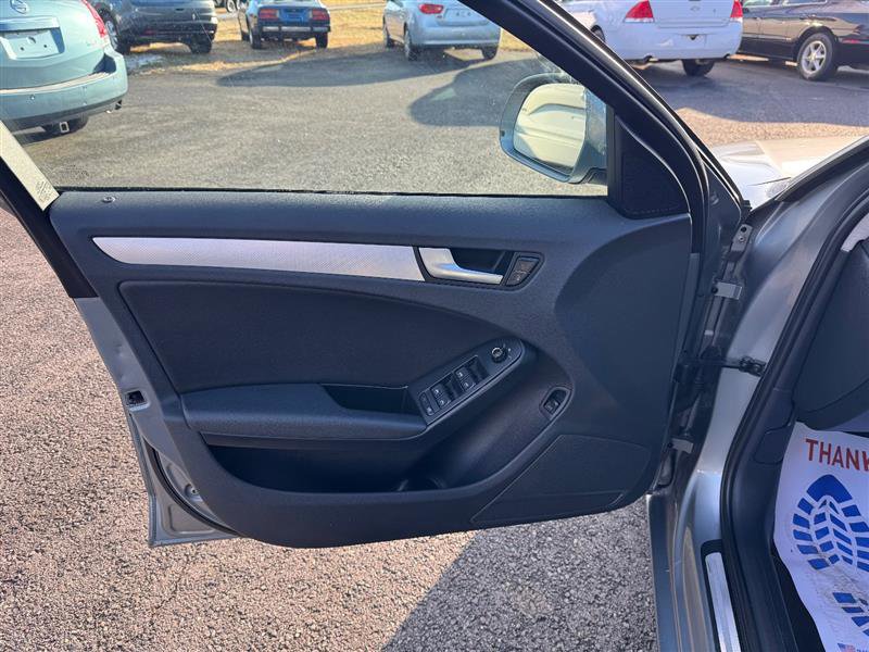 Used 2009 Audi A4 2.0T Premium image 34