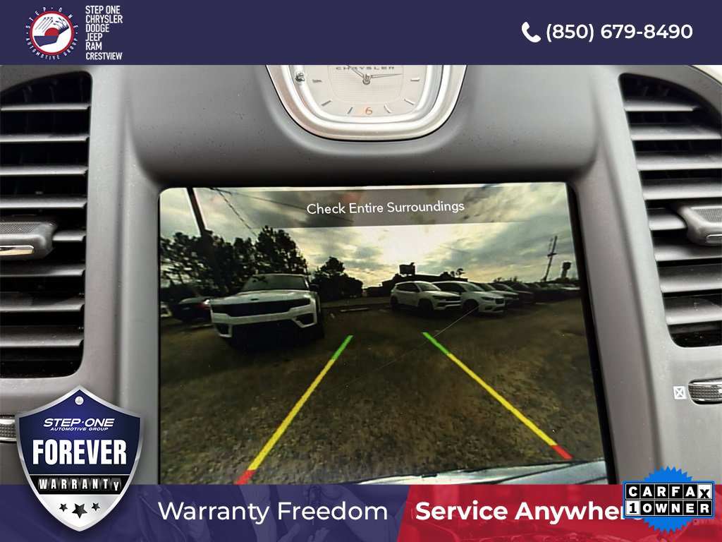 Used 2022 Chrysler 300 Touring image 28