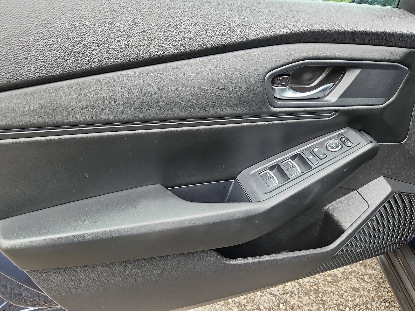 Used 2024 Honda Accord EX image 12