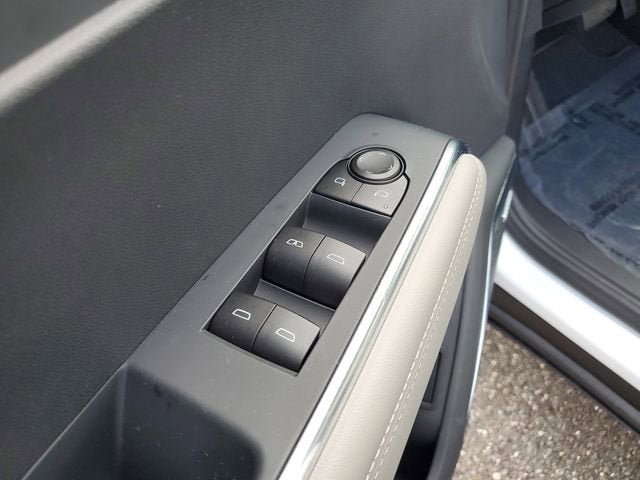 New 2026 GMC Acadia Elevation image 18