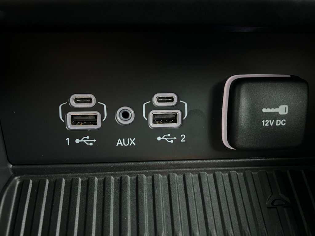New 2027 Jeep Grand Cherokee L Limited RWD image 6