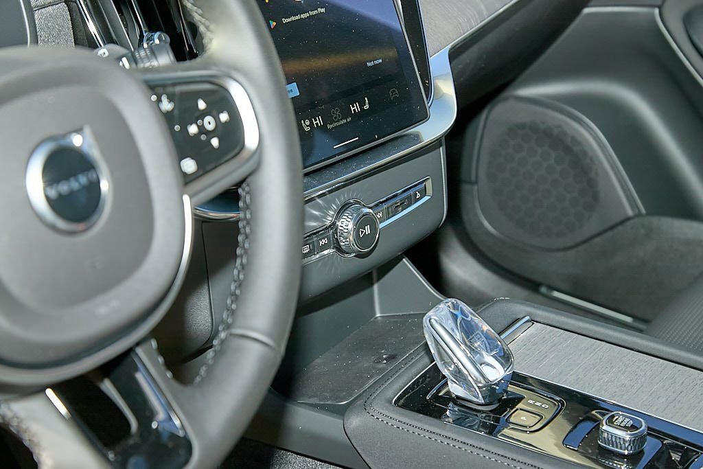 New 2026 Volvo XC90 B5 Ultra w/ Protection Package image 15