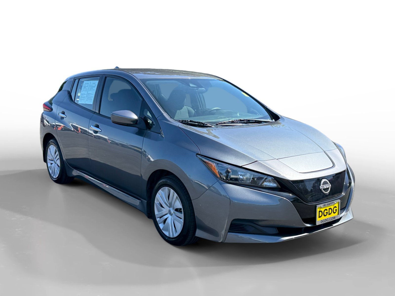 Used 2025 Nissan Leaf S FWD image 7