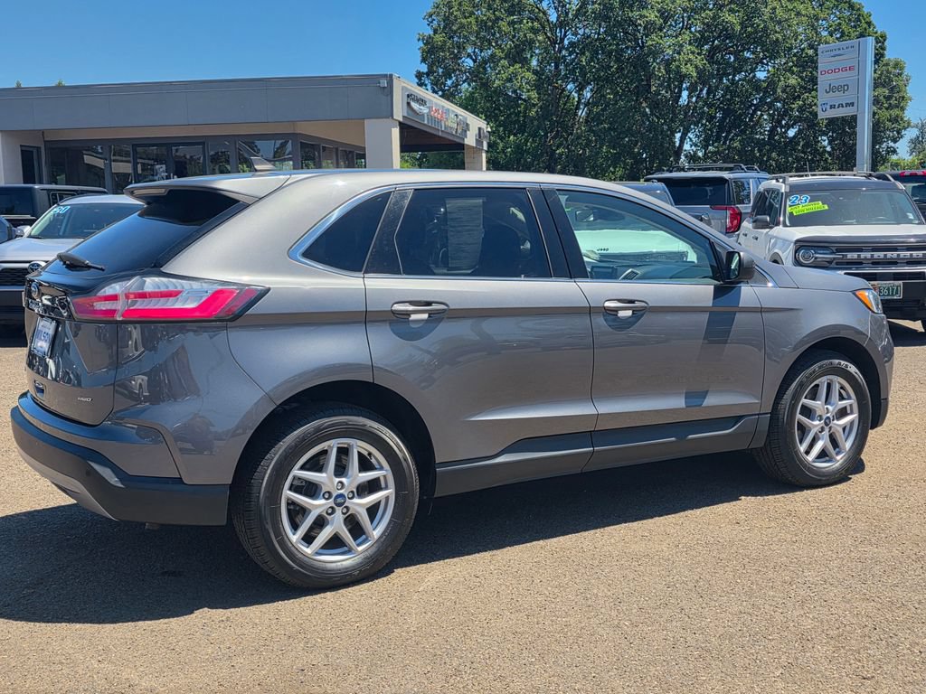 Used 2022 Ford Edge SEL AWD/4WD image 29