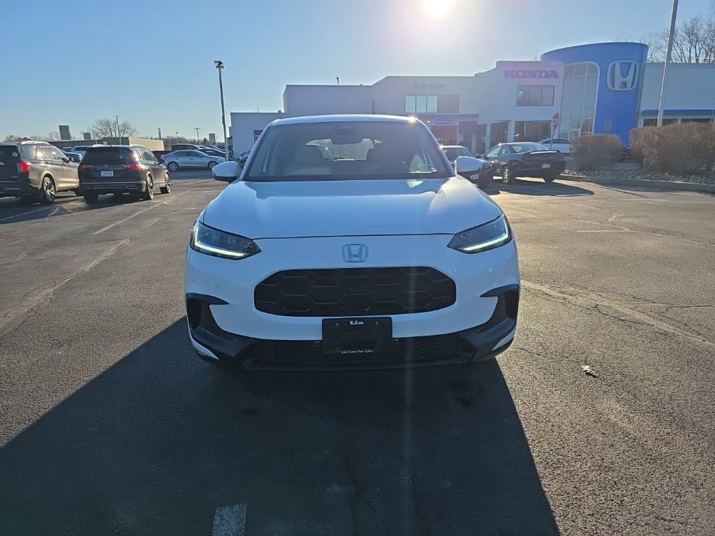 Used 2023 Honda HR-V EX-L image 2