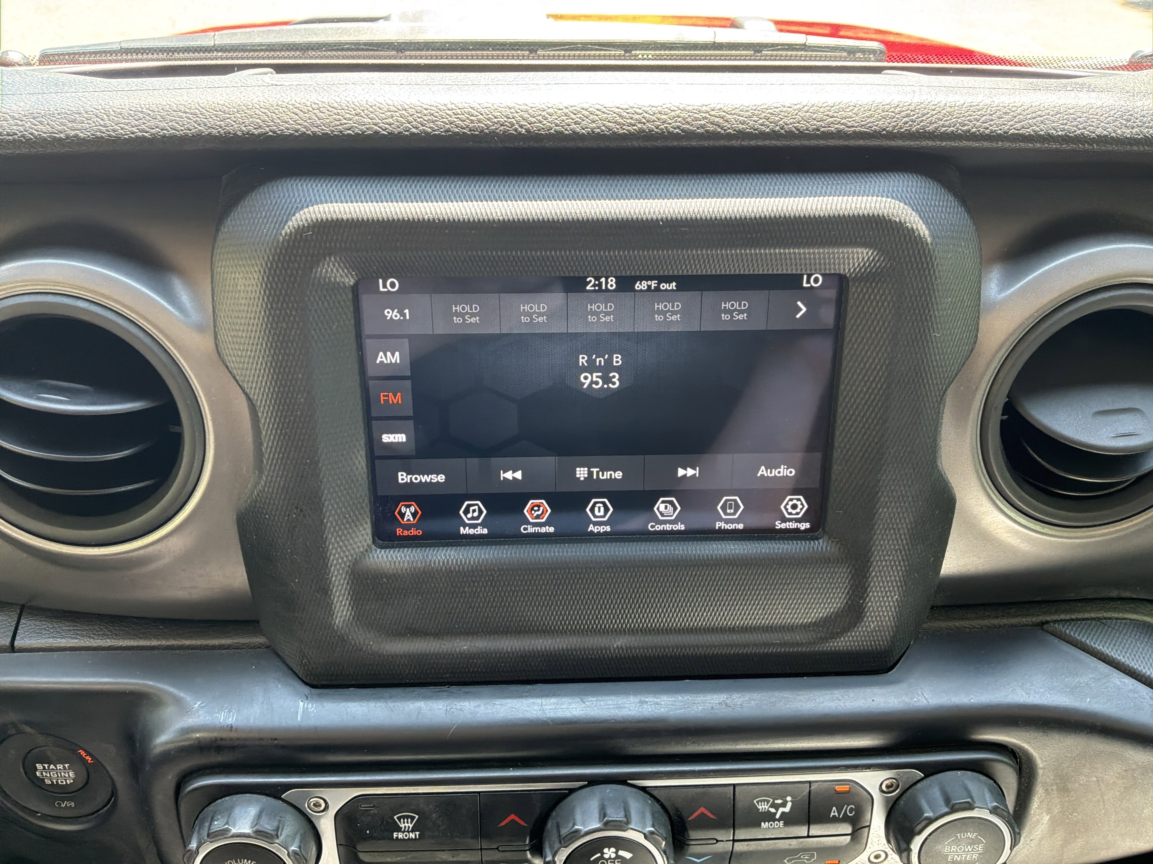 Used 2021 Jeep Wrangler Sport AWD/4WD image 23