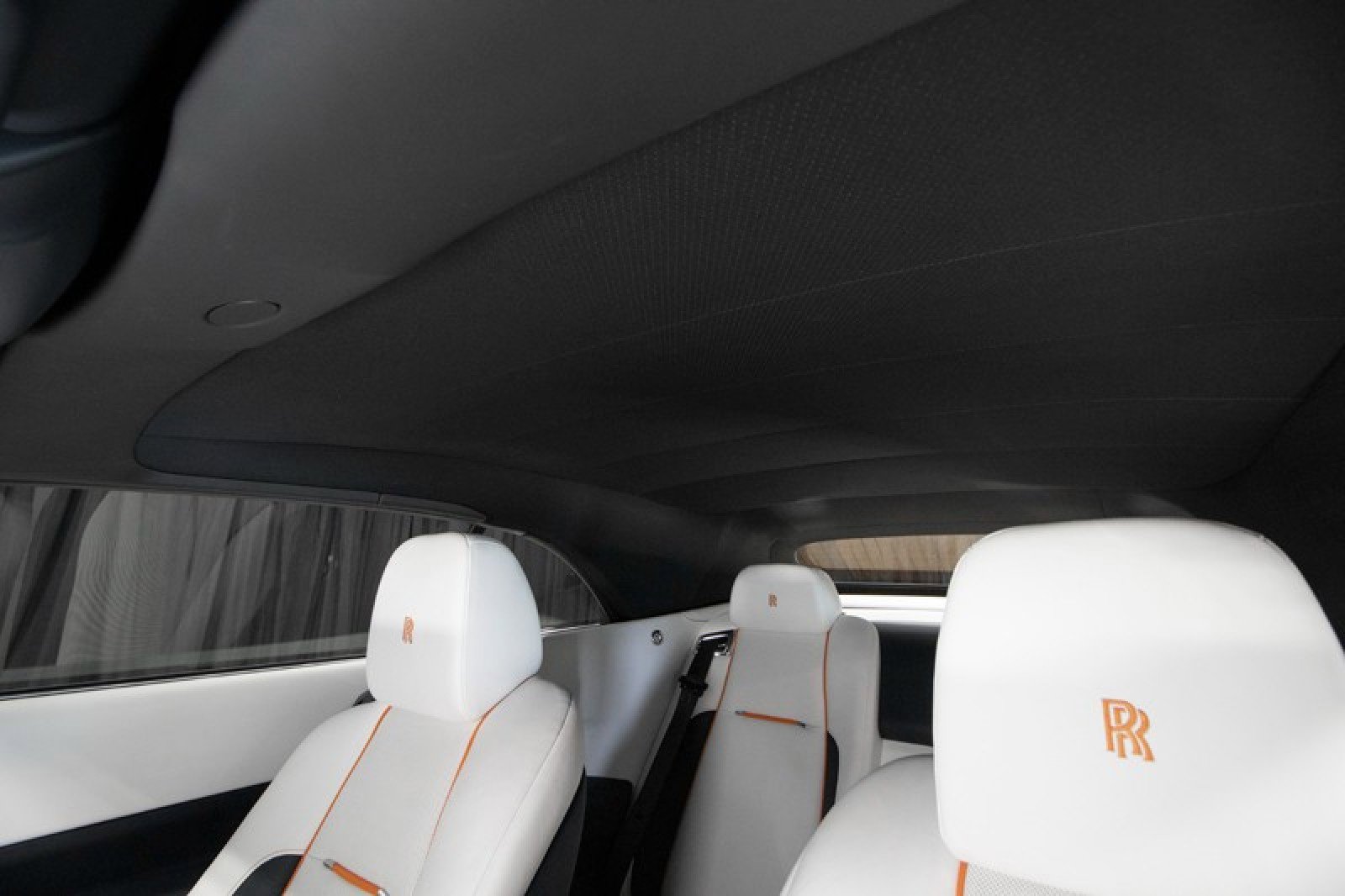 Used 2020 Rolls-Royce Dawn RWD image 24