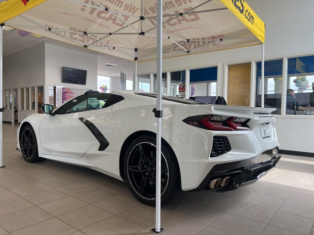 Used 2025 Chevrolet Corvette Stingray Coupe w/ 1LT image 4