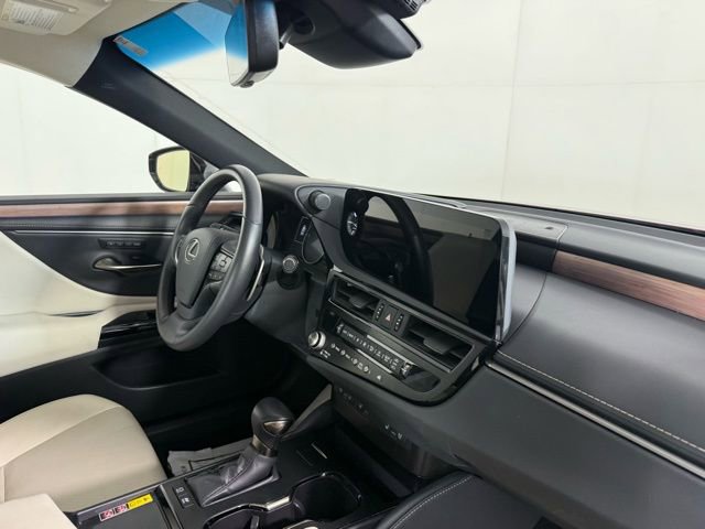 Certified 2025 Lexus ES 300h 300h w/ Premium Package image 35