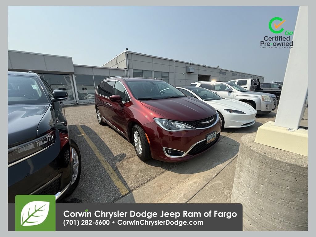 Certified 2019 Chrysler Pacifica Touring-L FWD image 1