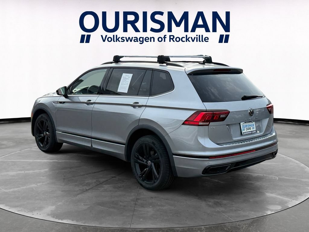 Used 2023 Volkswagen Tiguan SE R-Line FWD image 4