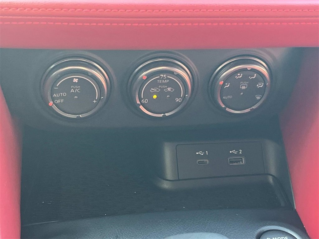 Used 2024 Nissan Z Performance w/ Floor Mat Package image 19