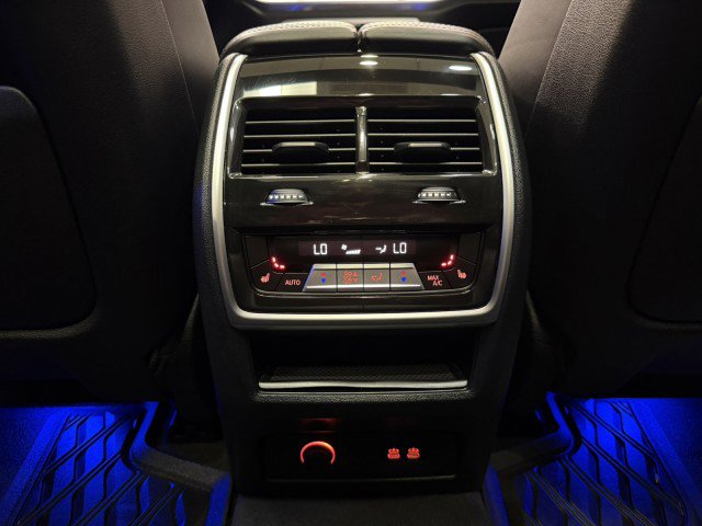 Used 2024 BMW X5 M60i image 25