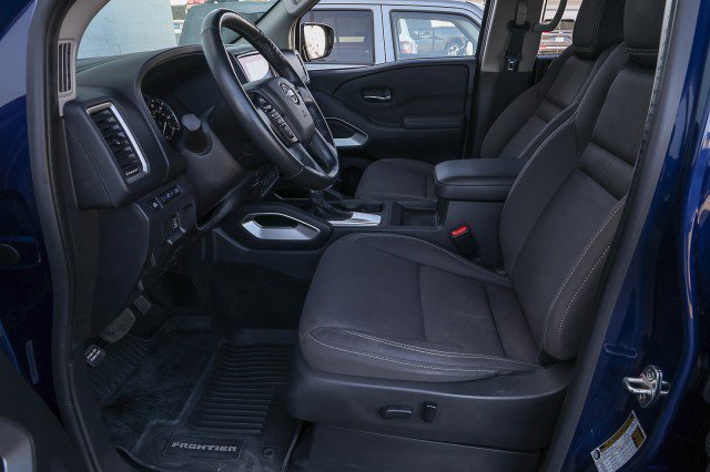 Used 2022 Nissan Frontier SV image 11