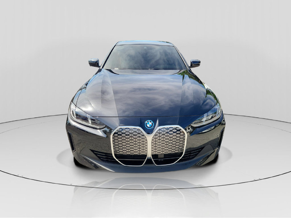 Used 2025 BMW i4 eDrive40 RWD image 2