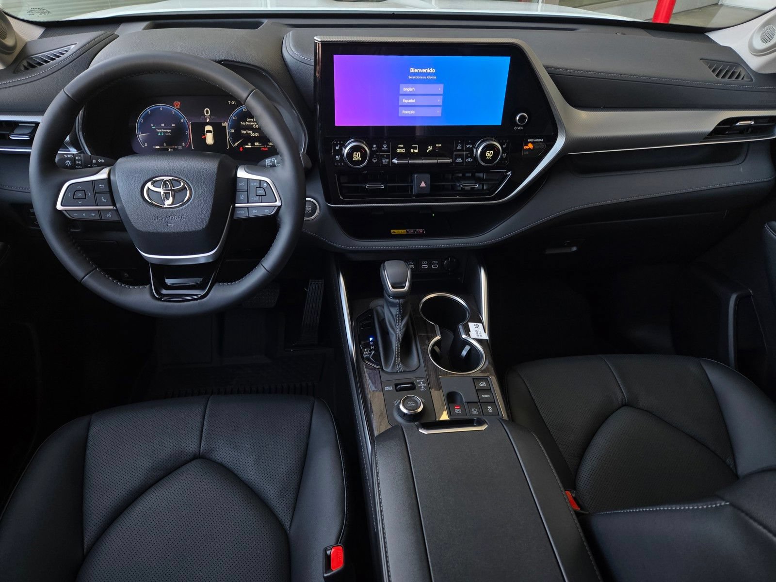 New 2026 Toyota Highlander Platinum AWD/4WD image 10