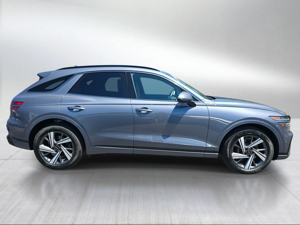 Used 2026 Genesis GV70 3.5T Sport Advanced AWD/4WD image 2