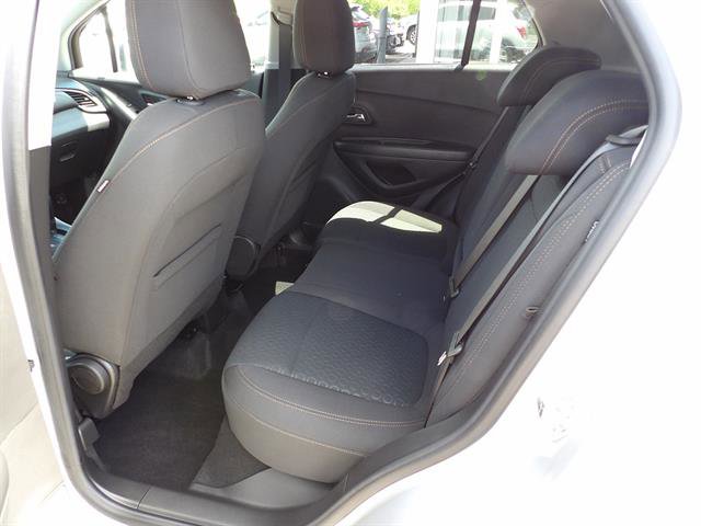 Certified 2022 Chevrolet Trax LS w/ Tint and Cruise Package AWD/4WD image 29