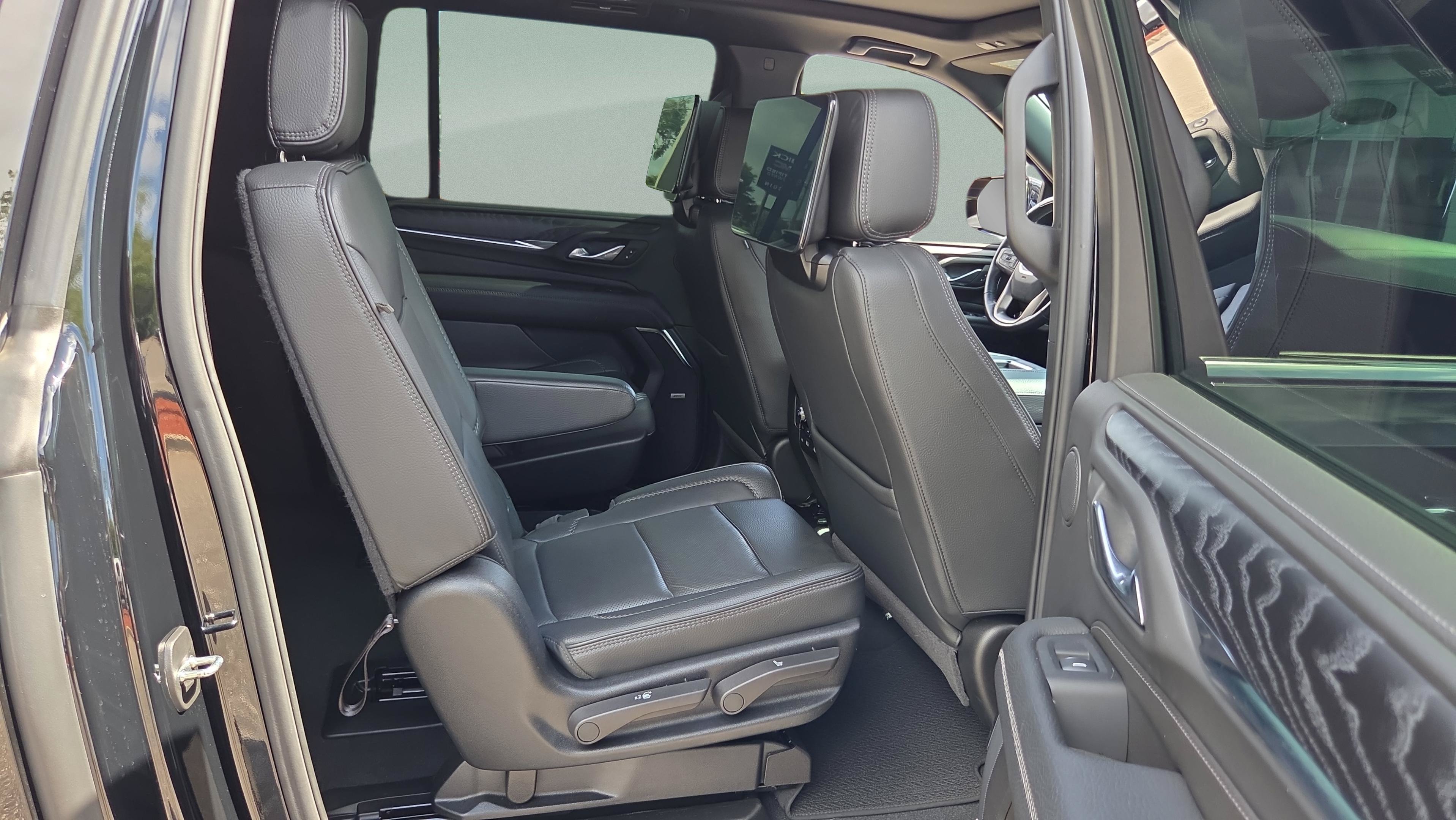 Certified 2024 GMC Yukon XL Denali w/ Advanced Technology Package AWD/4WD image 15