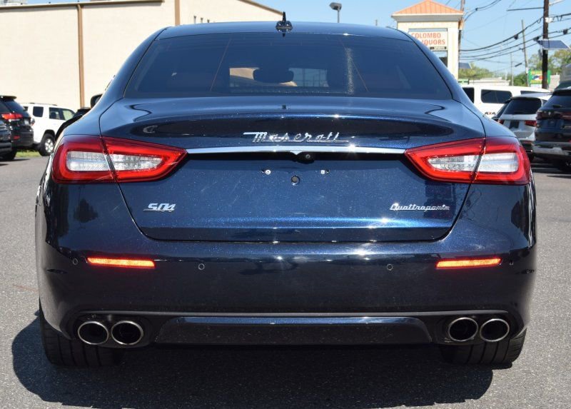 Used 2019 Maserati Quattroporte S GranLusso Q4 AWD/4WD image 17