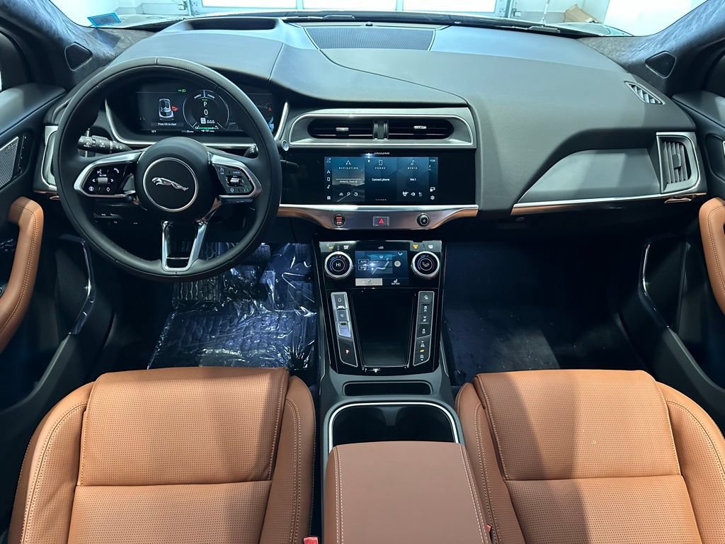 New 2024 Jaguar I-PACE R-Dynamic HSE AWD/4WD image 15