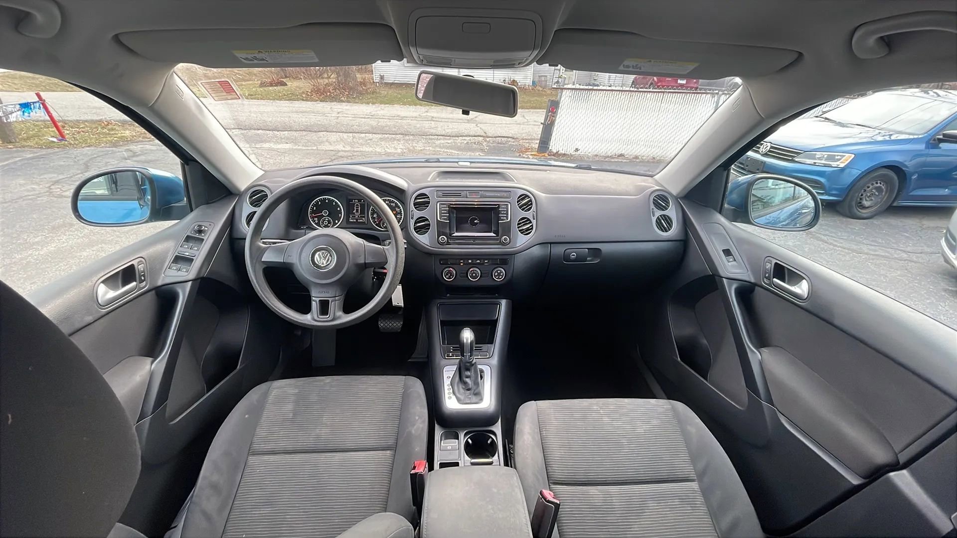 Used 2017 Volkswagen Tiguan Limited w/ Alloy Wheels Package image 18