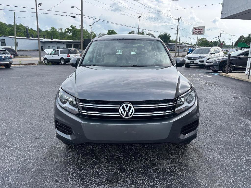 Used 2016 Volkswagen Tiguan S FWD image 2