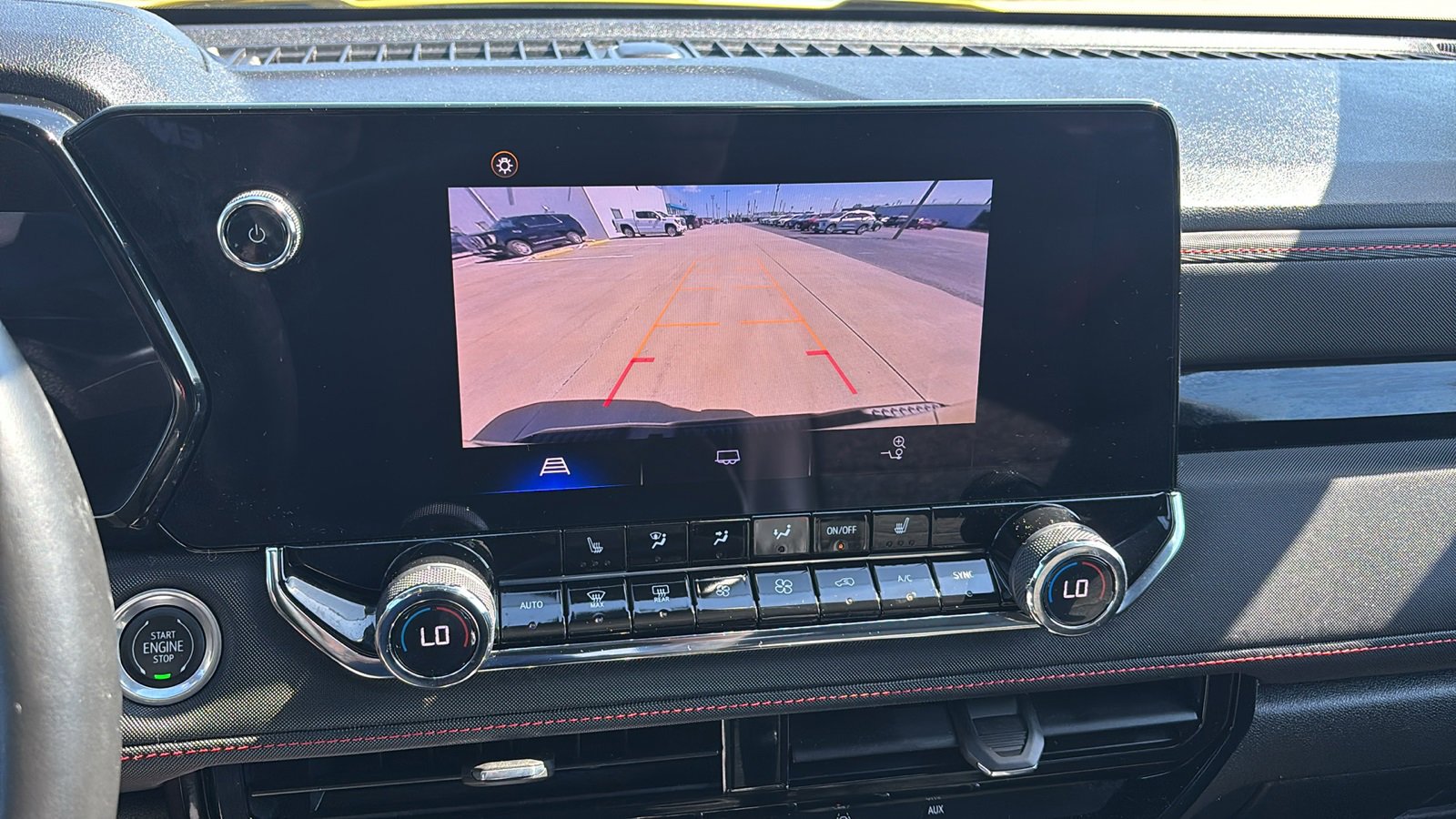 Used 2023 Chevrolet Colorado Z71 w/ Z71 Convenience Package 2 image 13