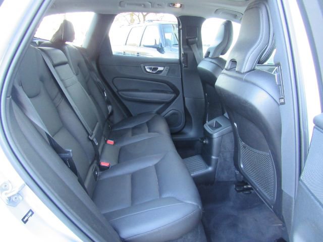 Used 2020 Volvo XC60 T8 Inscription image 27