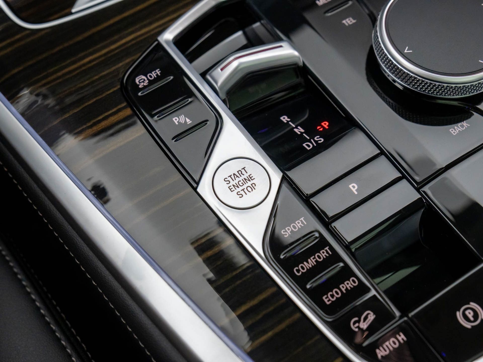 Used 2025 BMW X7 xDrive40i image 24