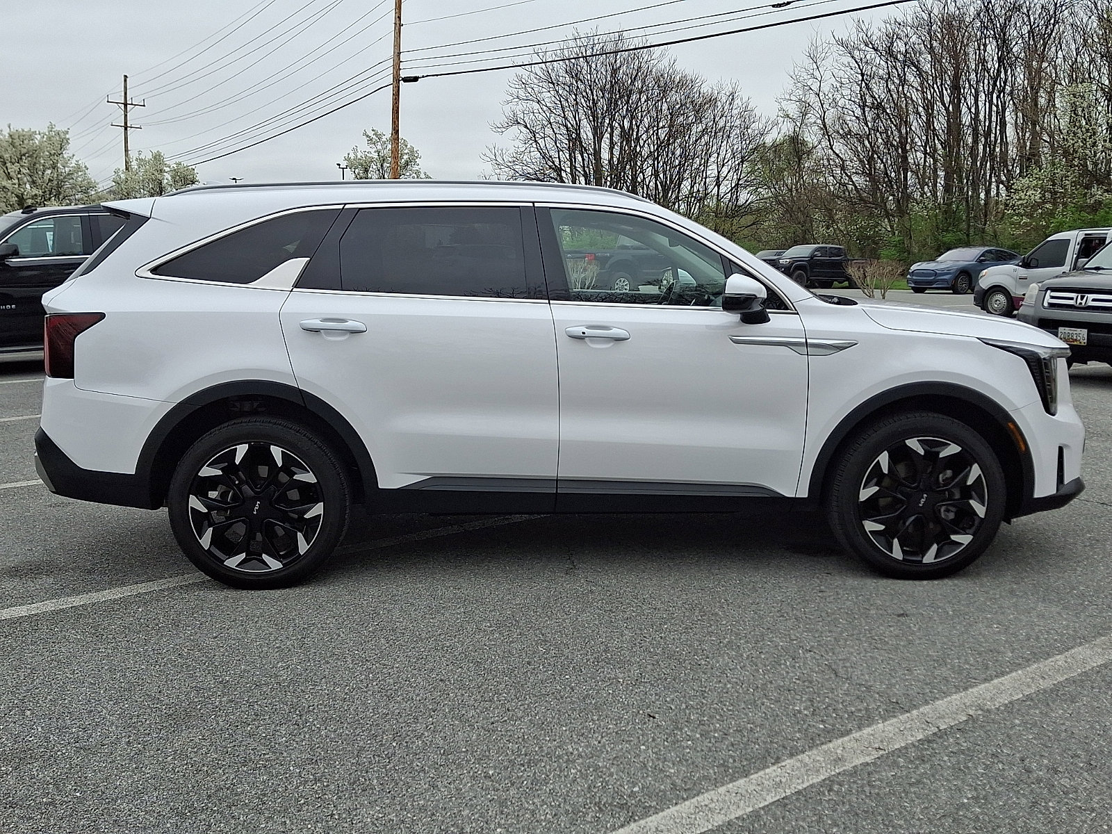Used 2025 Kia Sorento EX w/ Panoramic Sunroof Package image 7