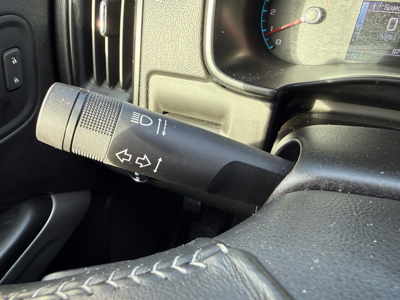 Used 2018 Chevrolet Colorado LT w/ LT Convenience Package image 23