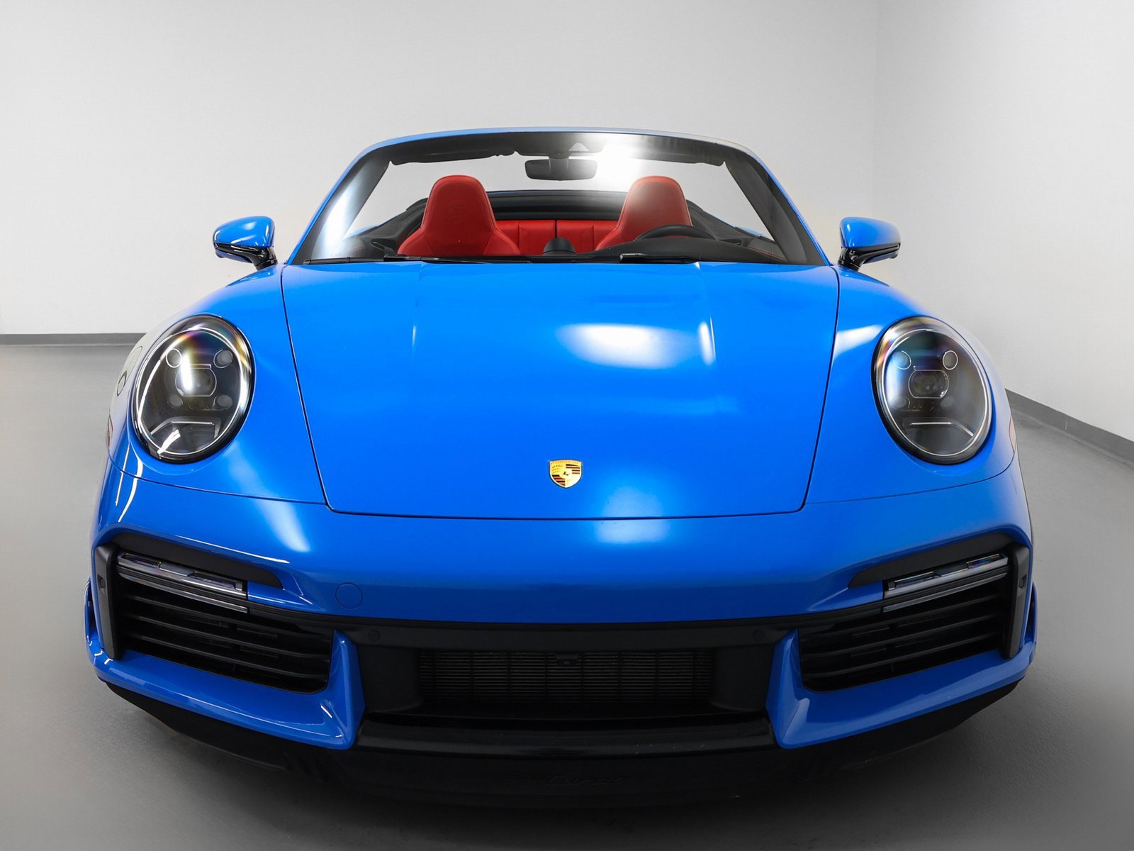 Used 2023 Porsche 911 Turbo image 8