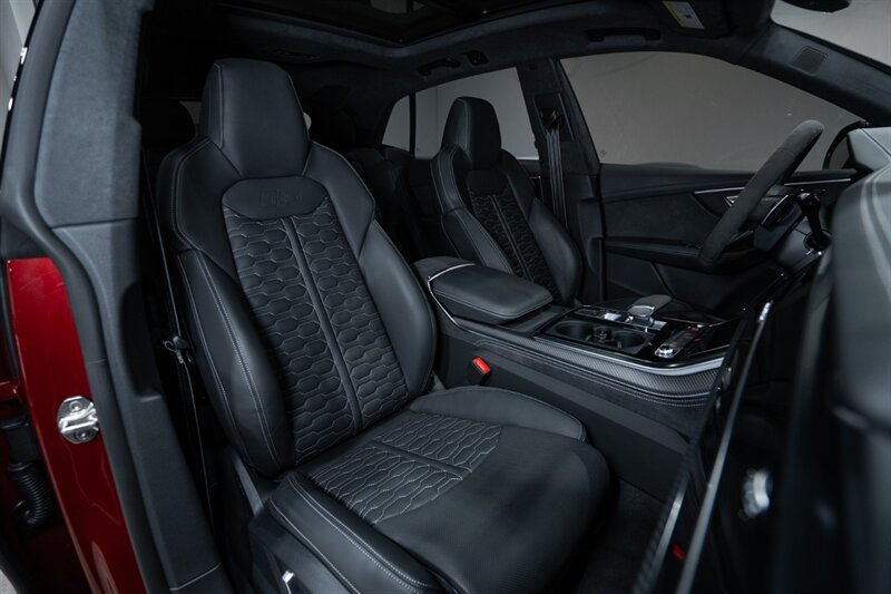 Used 2024 Audi RS Q8 AWD/4WD image 37
