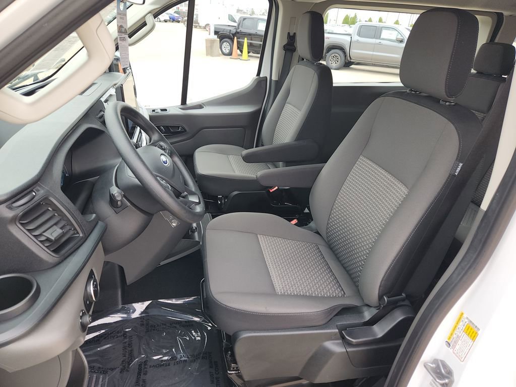 Used 2025 Ford Transit 350 XLT image 12