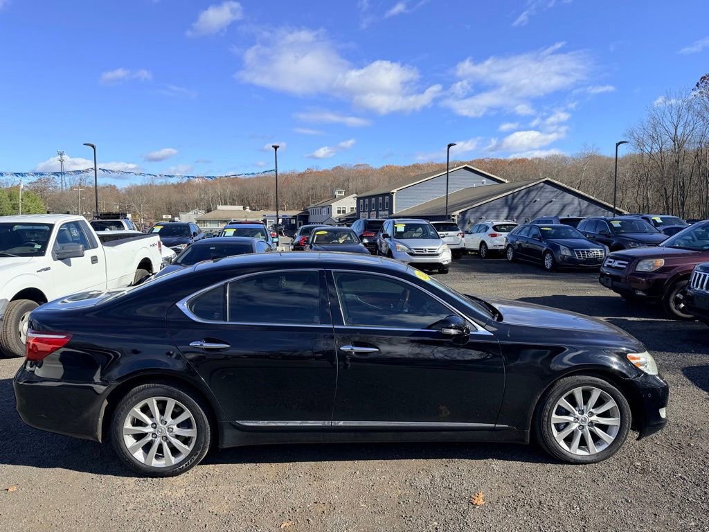 Used 2011 Lexus LS 460 AWD w/ Luxury Value Edition image 9
