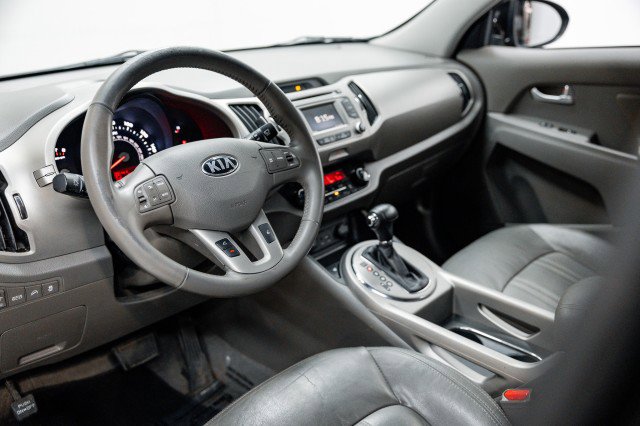 Used 2016 Kia Sportage EX image 11