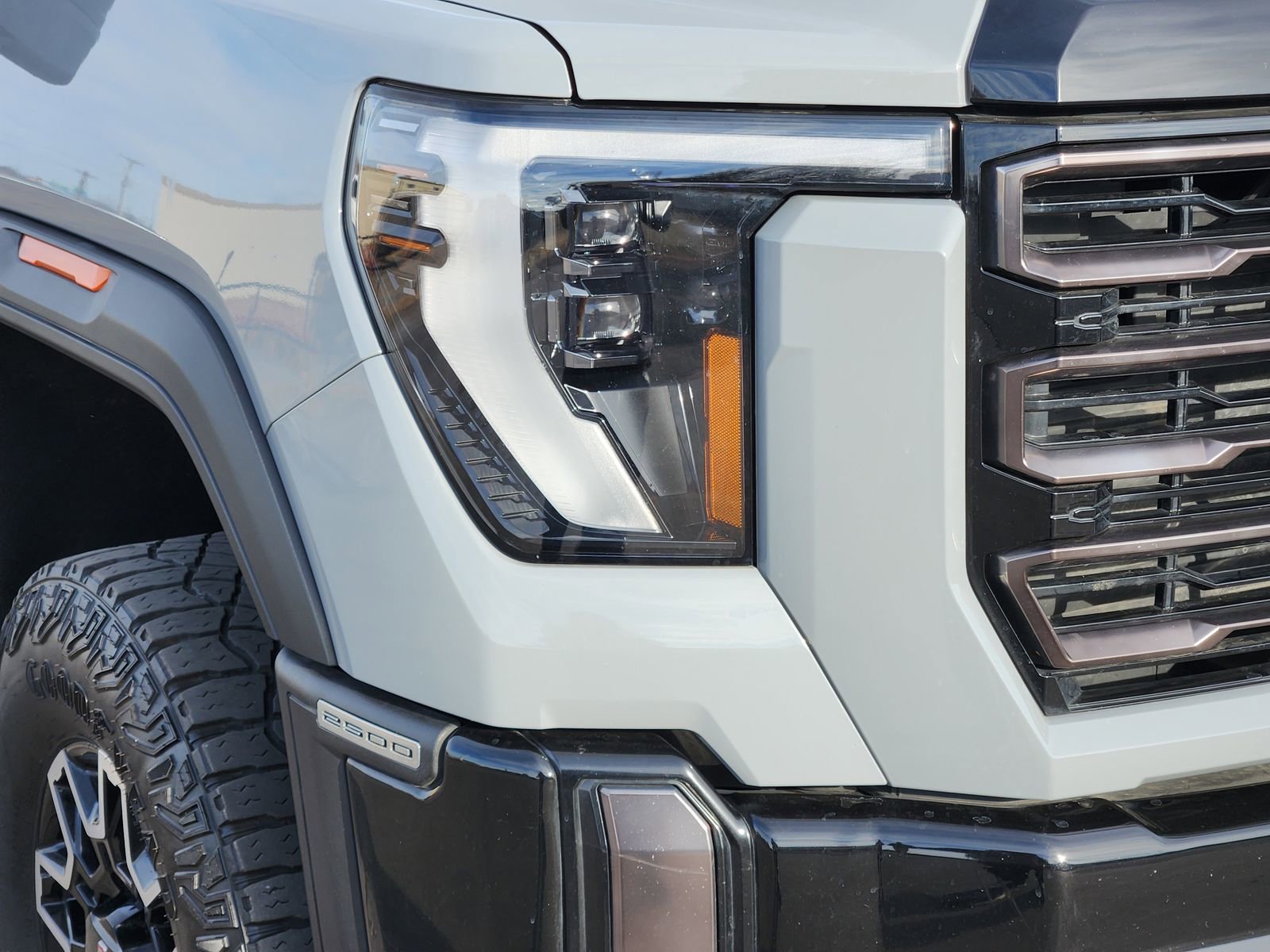 Certified 2024 GMC Sierra 2500 AT4X image 10