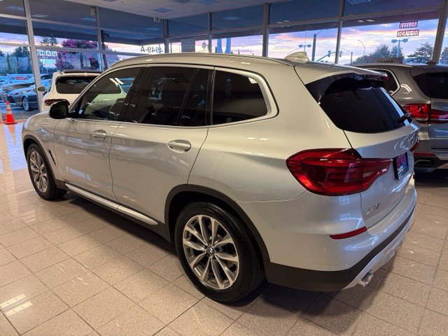 Used 2019 BMW X3 xDrive30i w/ Premium Package AWD/4WD image 5