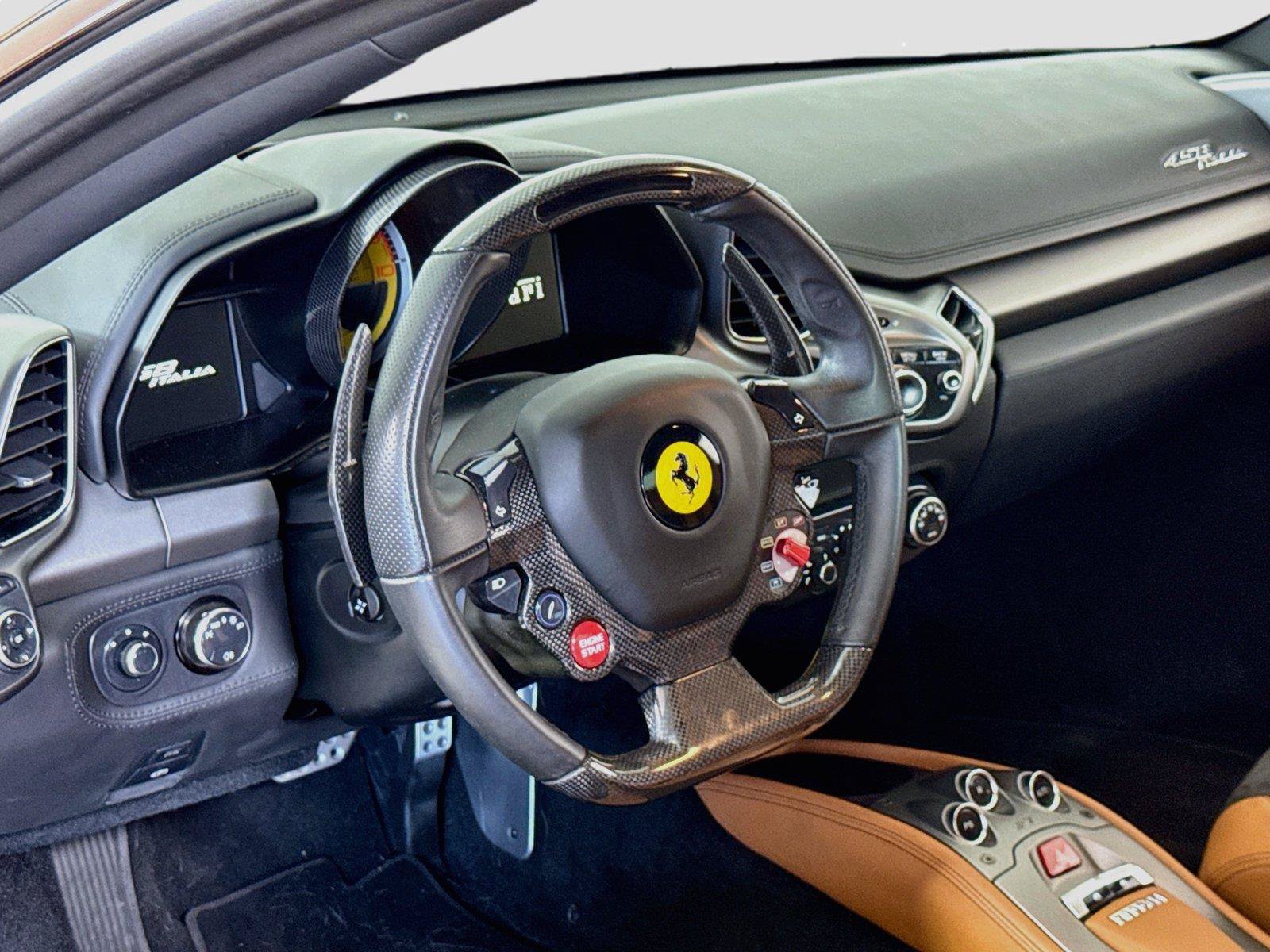 Used 2011 Ferrari 458 Italia Coupe RWD image 19