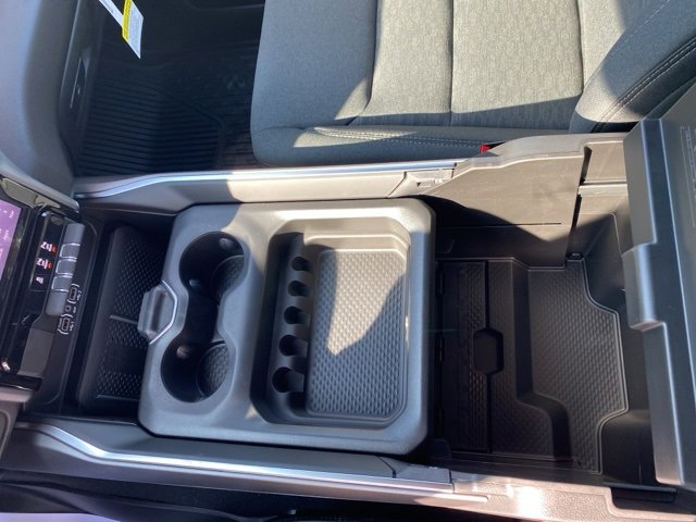 New 2026 RAM 1500 4x4 Crew Cab image 23