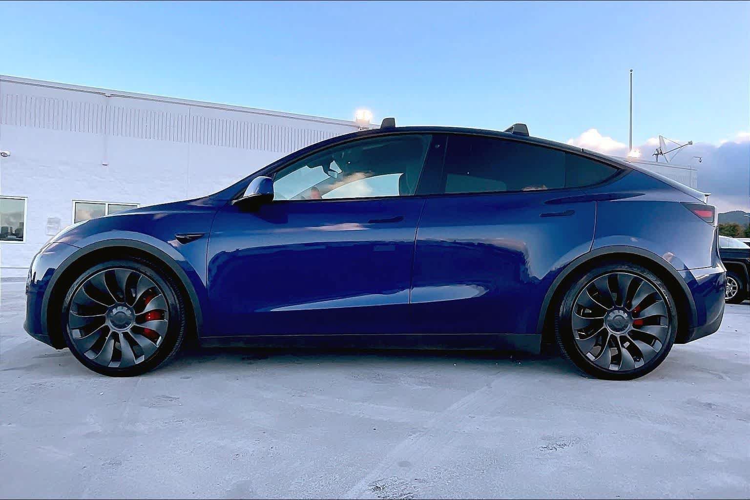 Used 2020 Tesla Model Y Performance AWD/4WD image 3