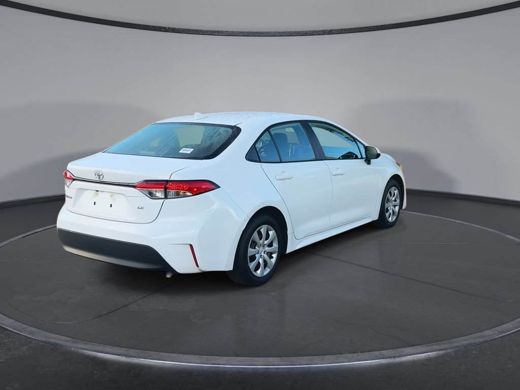 Used 2024 Toyota Corolla LE FWD image 8